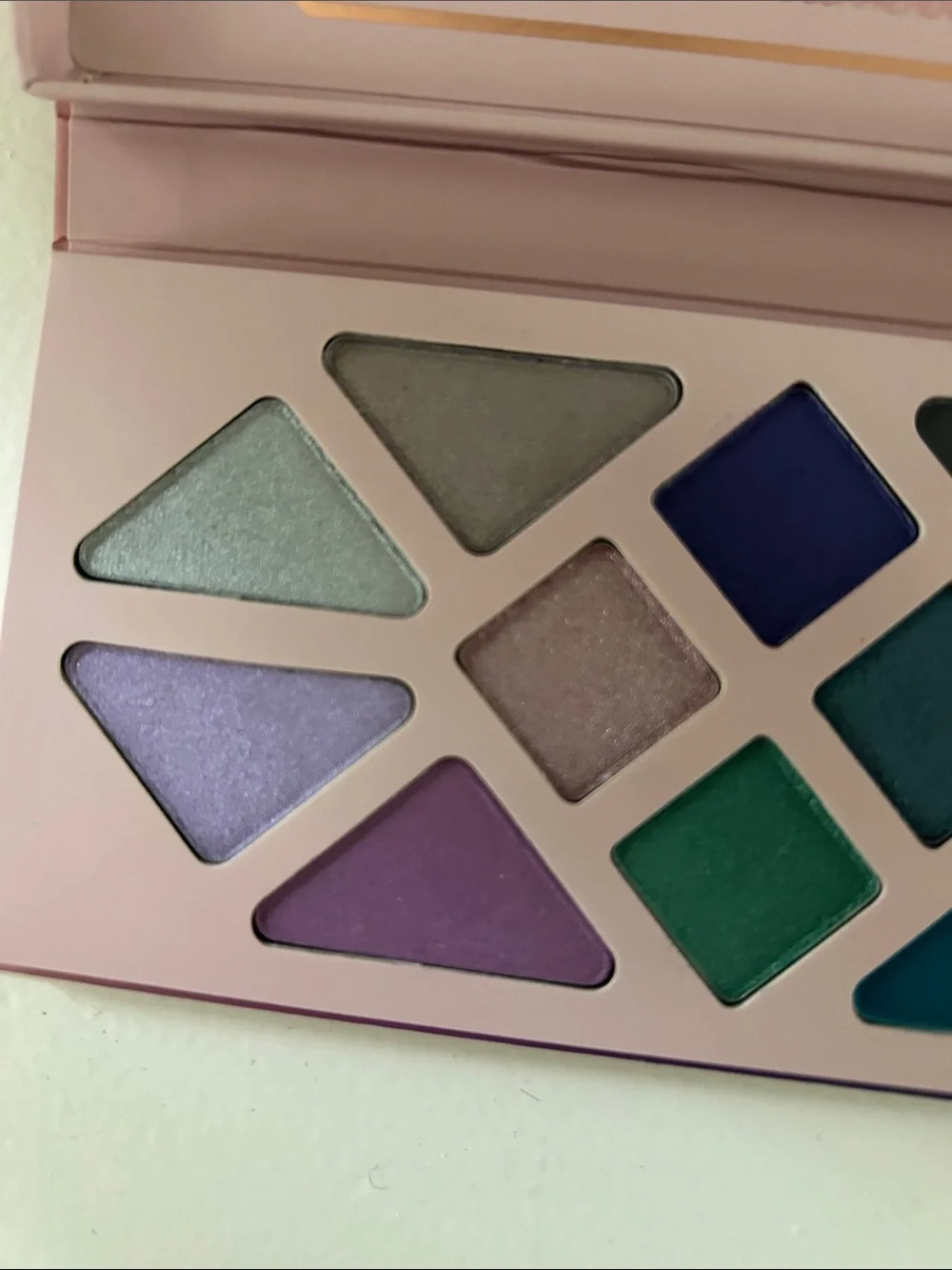 Athr beauty eyeshadow palette